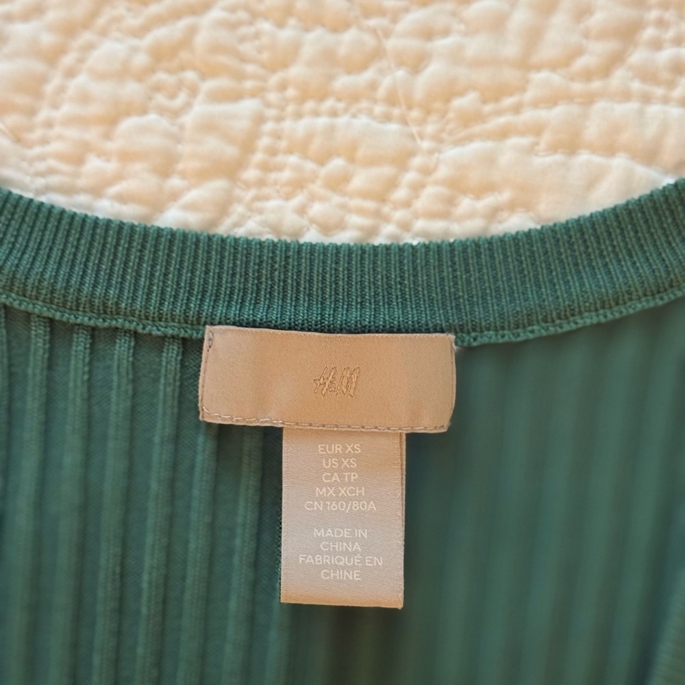 H&M Green Ribbed Dress - Picture 6 of 6